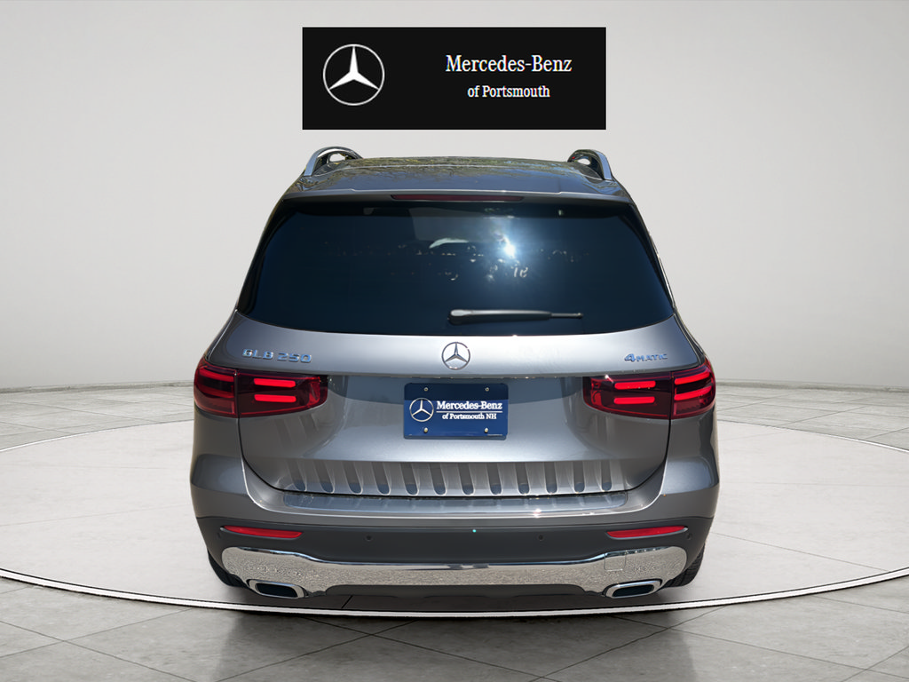 Certified 2026 Mercedes-Benz GLB 250 4MATIC image 4