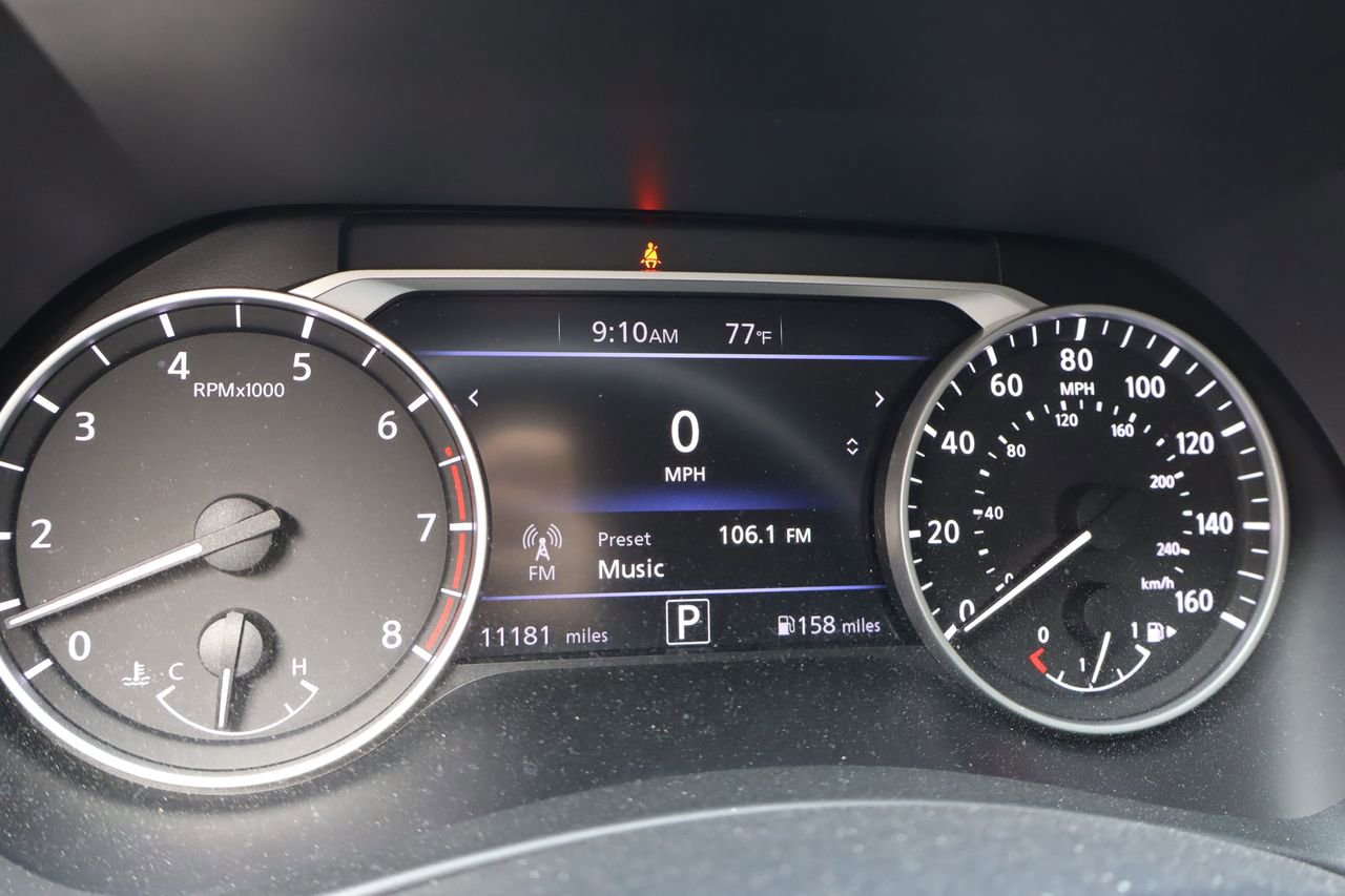 Used 2024 Nissan Sentra SV w/ Lighting Package FWD image 9