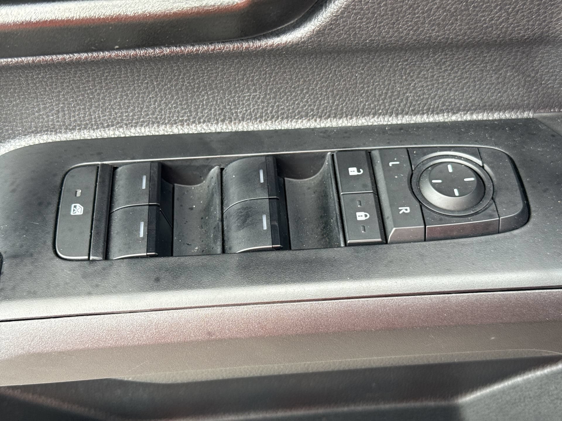 Certified 2025 Toyota Tacoma SR5 RWD image 15