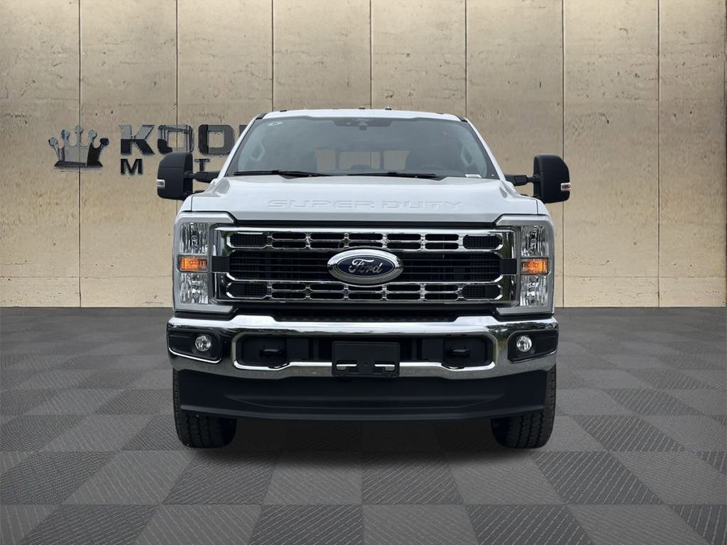New 2025 Ford F250 XLT w/ FX4 Off-Road Package video 3
