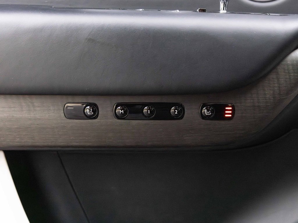 Used 2019 Rolls-Royce Cullinan image 27