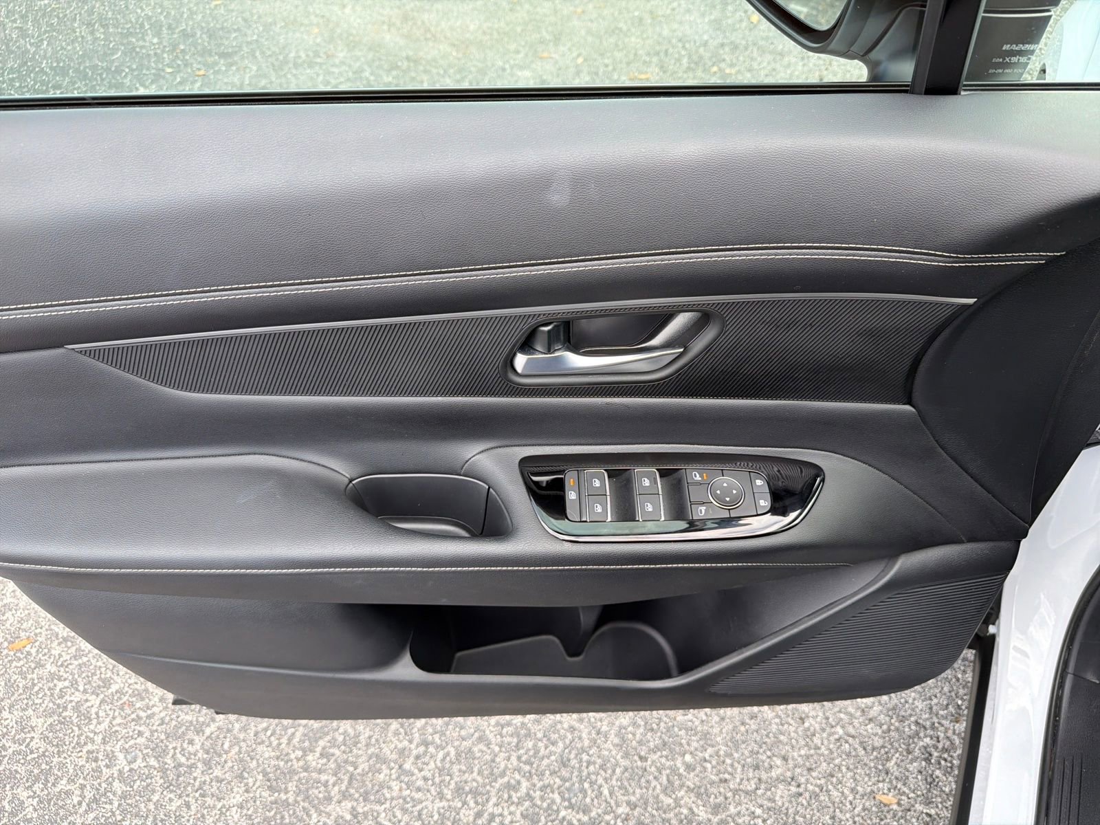 Certified 2025 Nissan Murano SV image 17