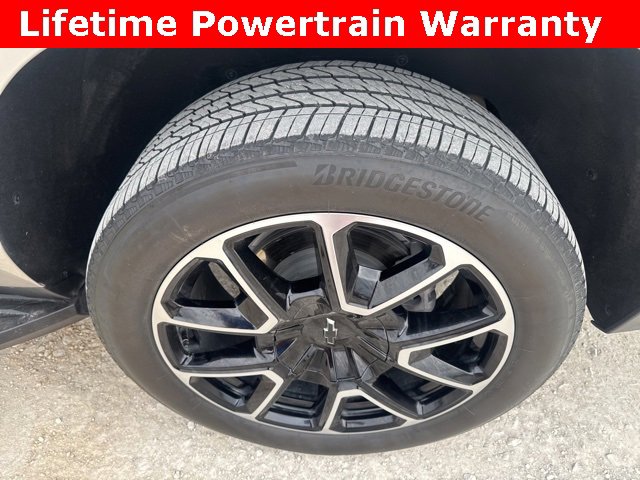 Used 2024 Chevrolet Suburban RST w/ Luxury Package image 13