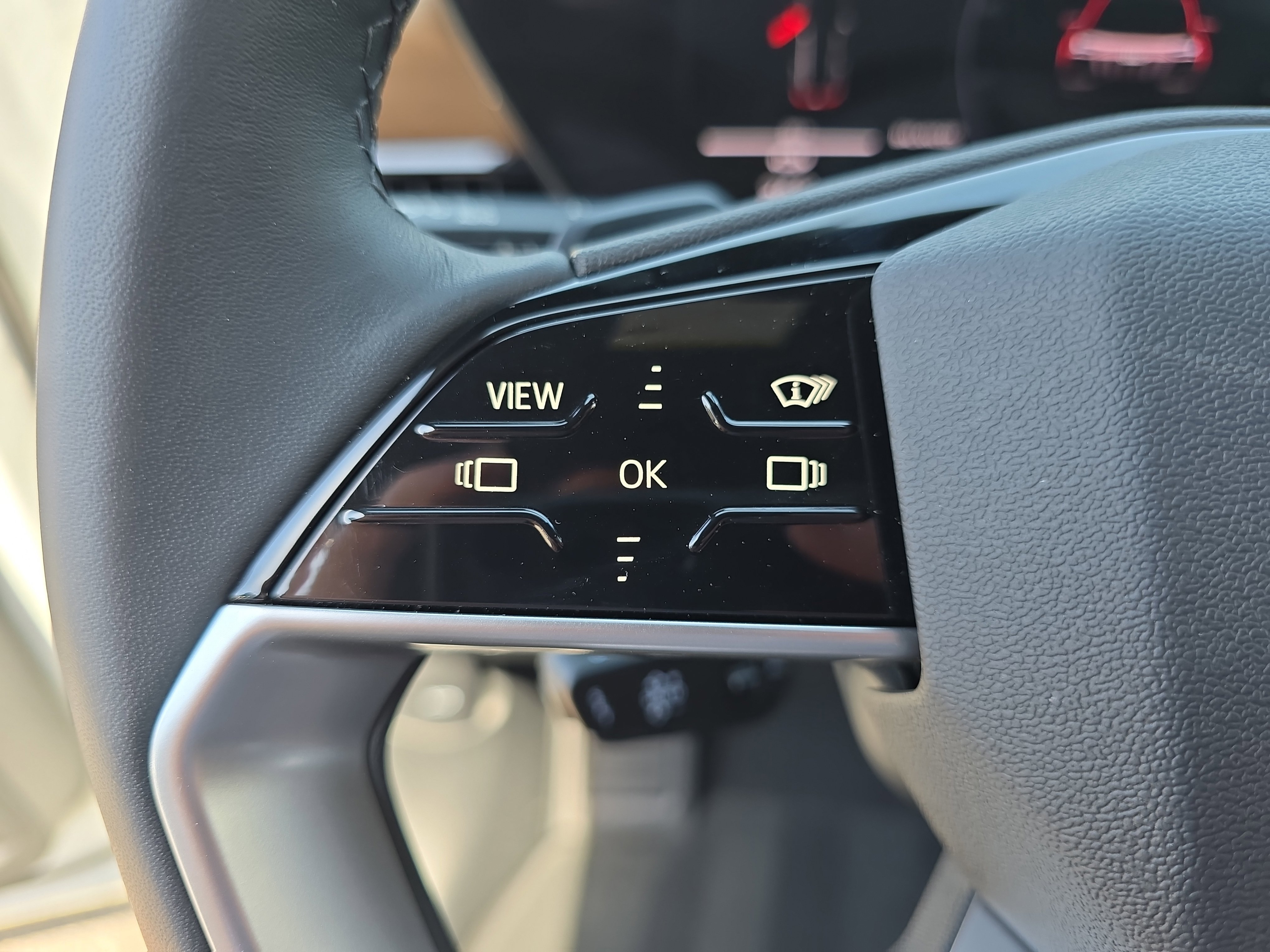 Certified 2025 Audi Q6 e-tron Premium Plus w/ Premium Plus image 17