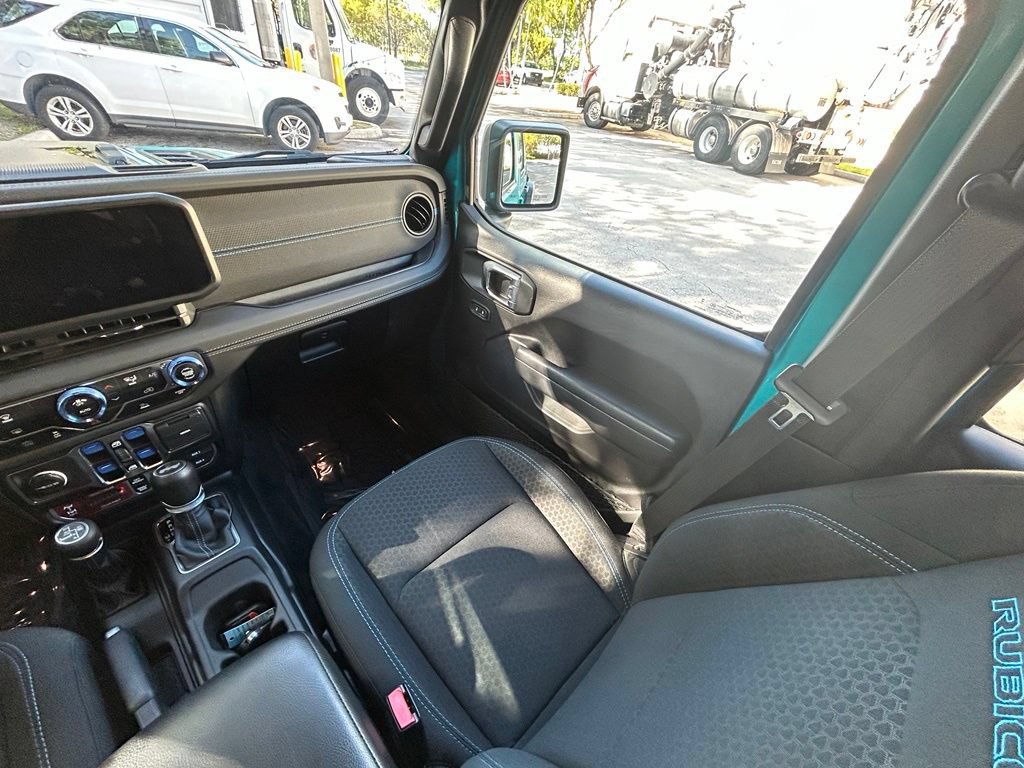 Used 2024 Jeep Wrangler Unlimited Rubicon 4xe AWD/4WD image 11