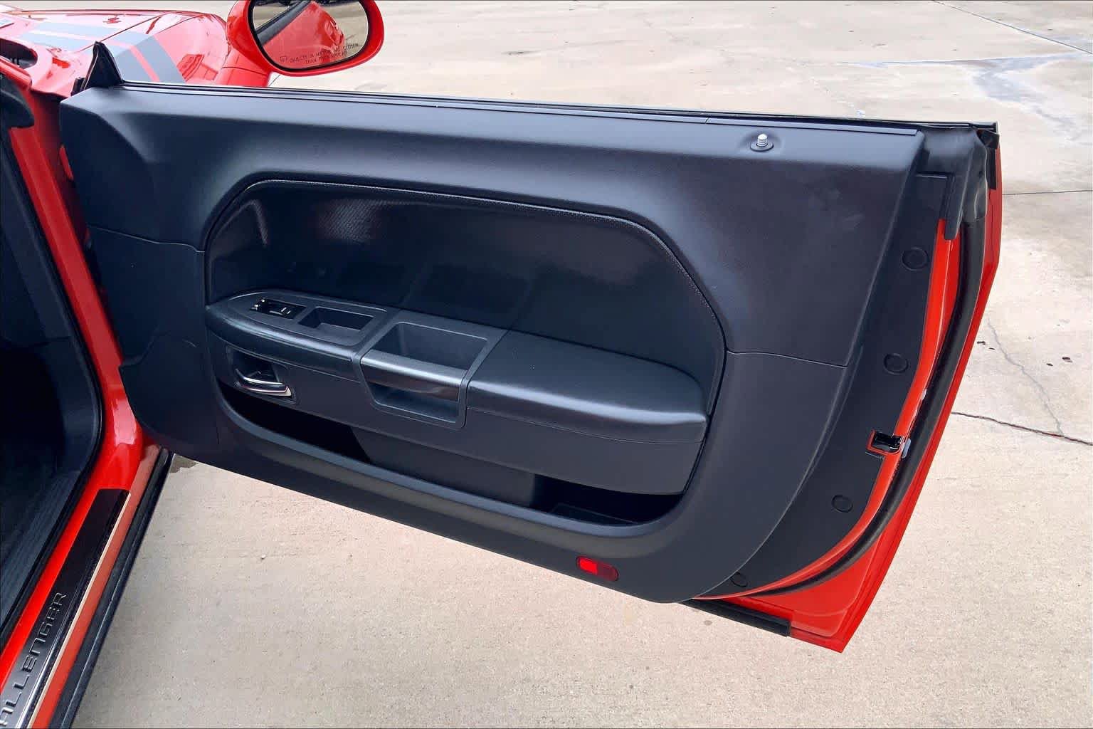 Used 2009 Dodge Challenger R/T RWD image 18