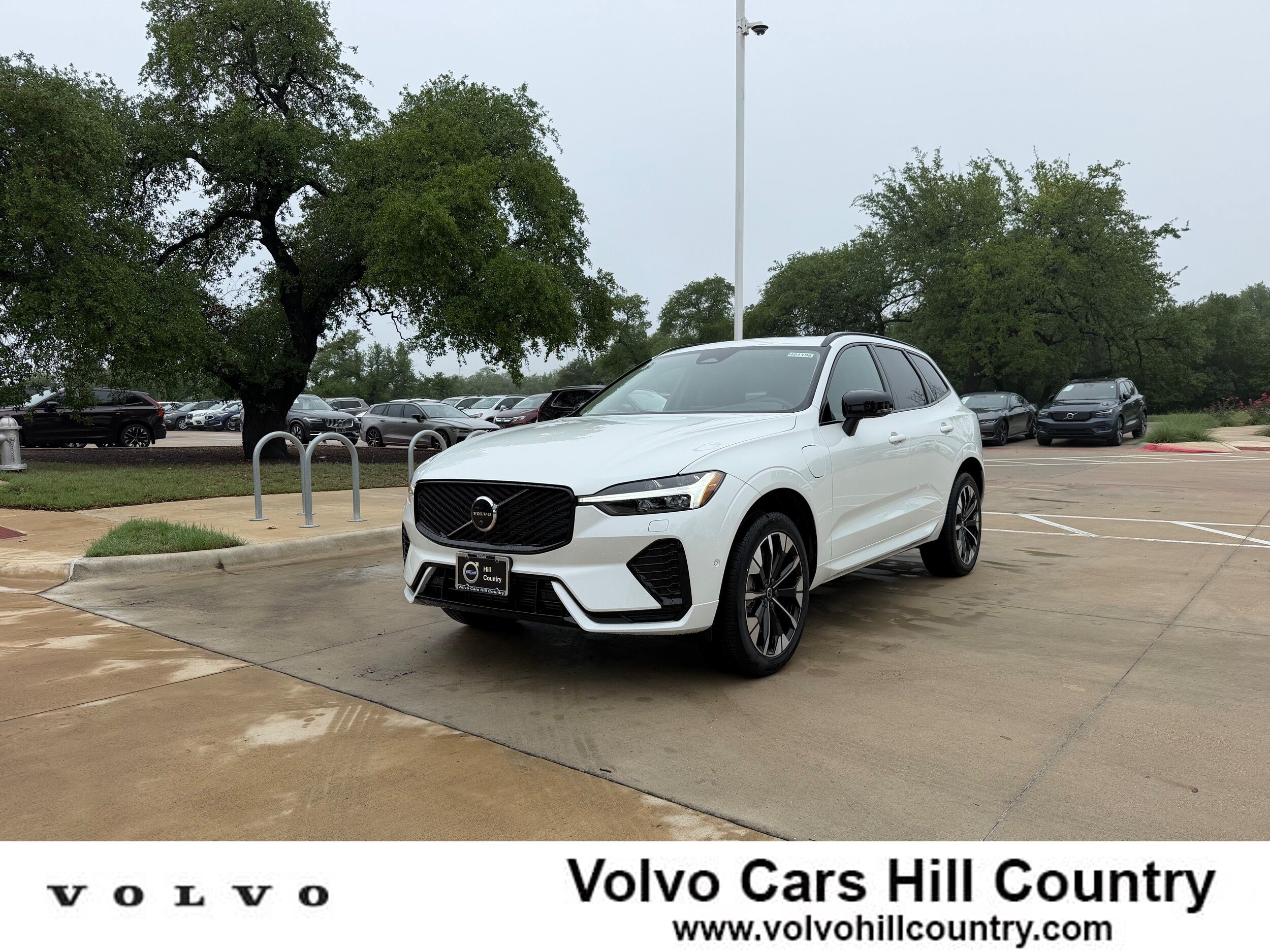 New 2026 Volvo XC60 T8 Plus w/ Protection Package Premier