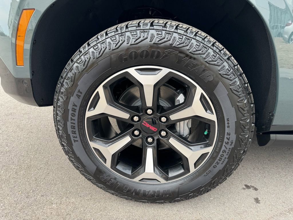 New 2026 GMC Yukon AT4 w/ AT4 Premium Plus Package image 41