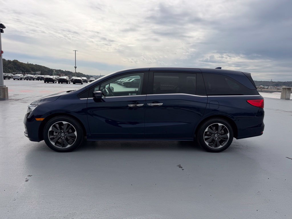 Used 2023 Honda Odyssey Elite image 6