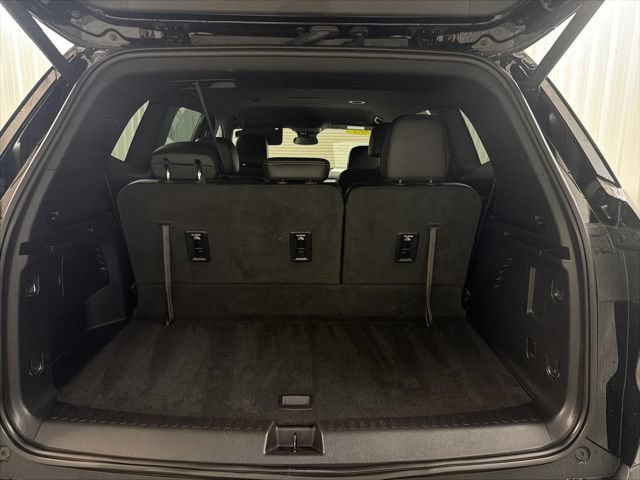 Used 2025 Buick Enclave Preferred AWD/4WD image 26
