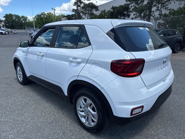 Used 2024 Hyundai Venue SE FWD image 17