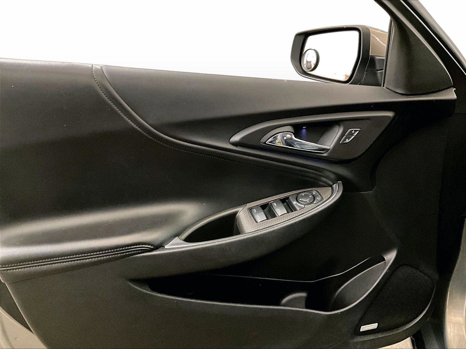 Used 2017 Chevrolet Malibu LT w/ Leather Package image 22