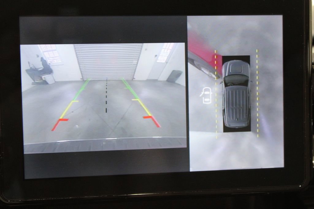 Used 2021 Ford Explorer Limited w/ Equipment Group 301A image 37