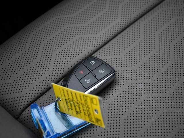 Used 2024 Chevrolet Colorado ZR2 w/ ZR2 Convenience Package III image 19