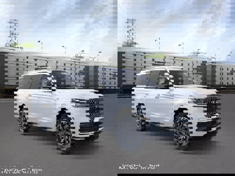 New 2026 Lincoln Navigator L Reserve AWD/4WD image 7