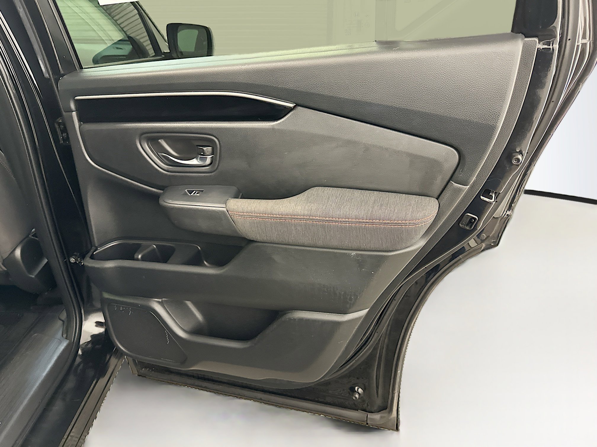 Used 2023 Honda Pilot Sport image 31