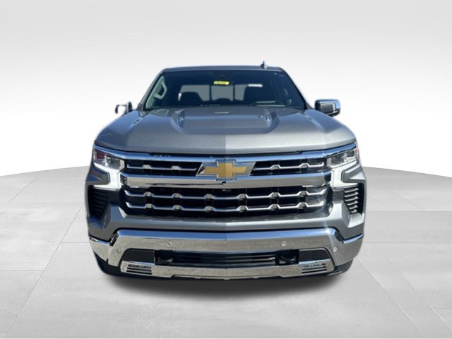 Used 2023 Chevrolet Silverado 1500 LTZ w/ LTZ Premium Package AWD/4WD image 2