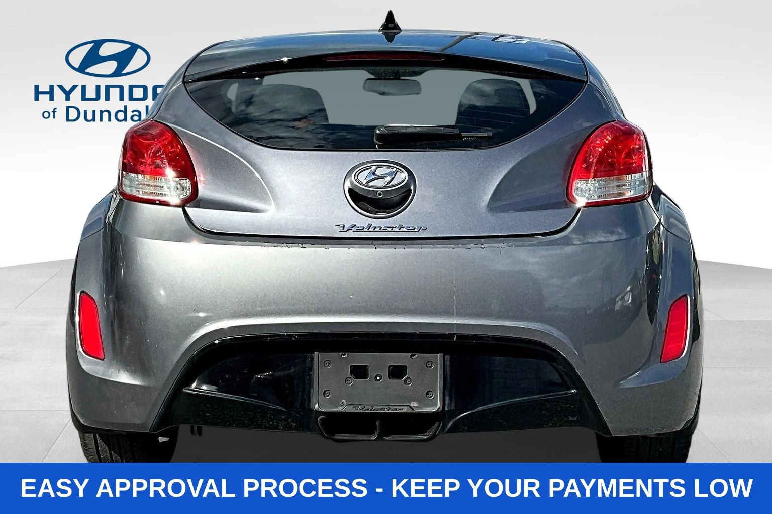 Used 2017 Hyundai Veloster Value Edition FWD image 6