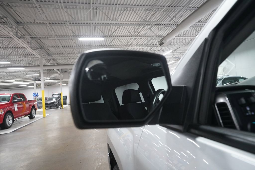 Used 2017 Chevrolet Silverado 1500 LT w/ All Star Edition AWD/4WD image 24