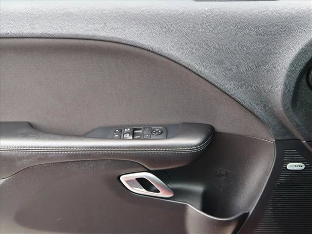 Used 2019 Dodge Challenger R/T Scat Pack RWD image 11