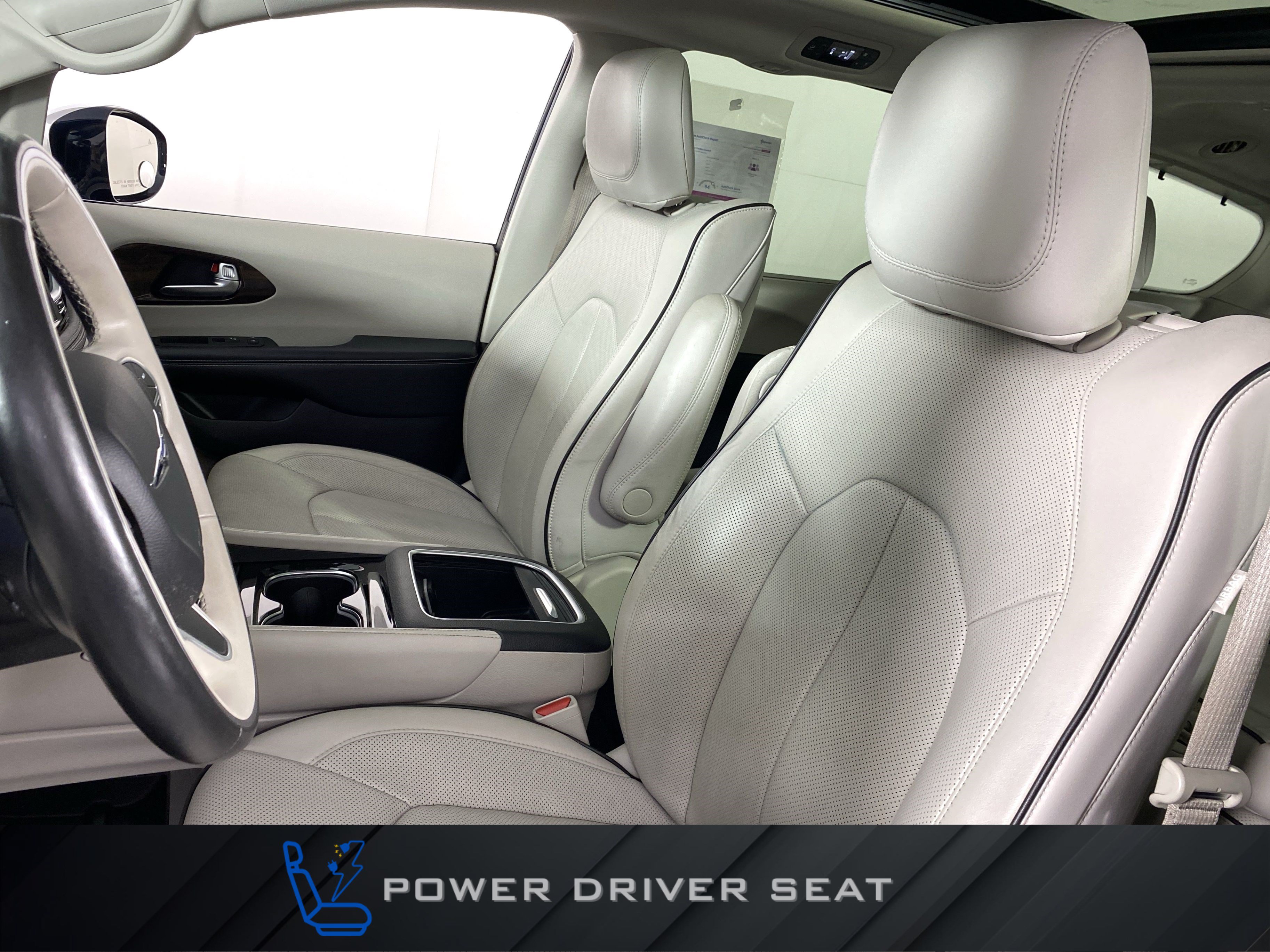 Used 2021 Chrysler Pacifica Limited w/ Uconnect Theater Family Group AWD/4WD image 17