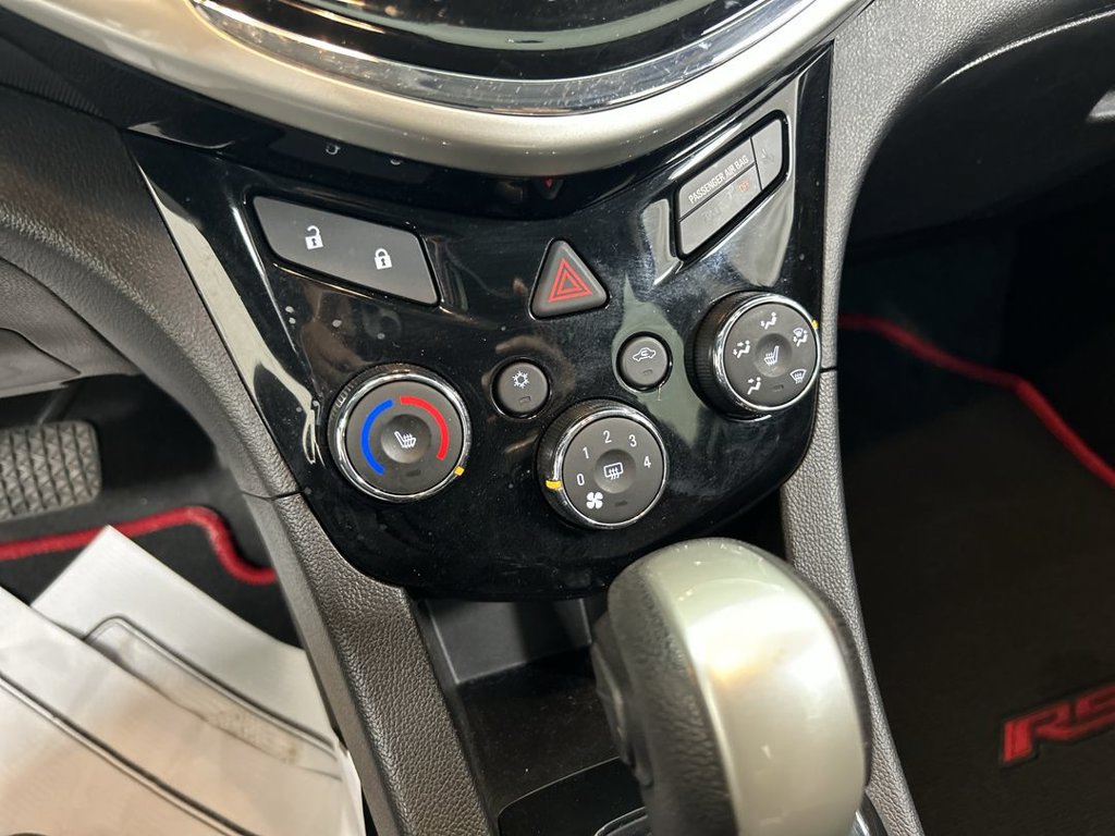 Used 2019 Chevrolet Sonic LT w/ Convenience Package FWD image 16