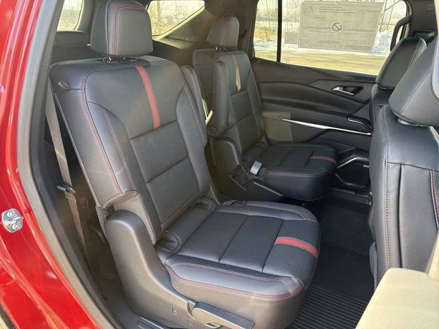New 2026 Chevrolet Traverse RS w/ LPO, Floor Liner Package image 29