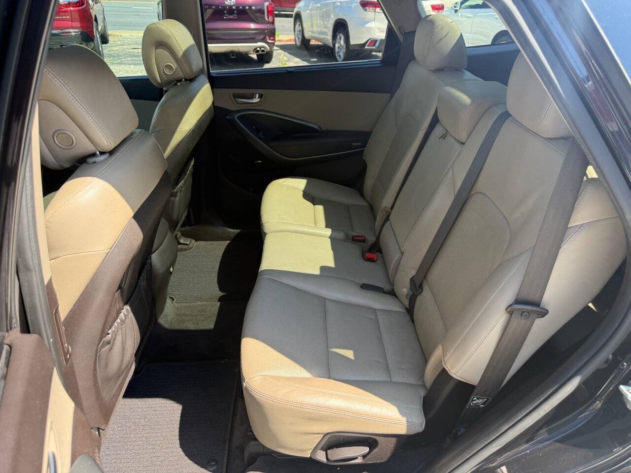 Used 2018 Hyundai Santa Fe AWD w/ SE Ultimate Tech Package 03 image 18