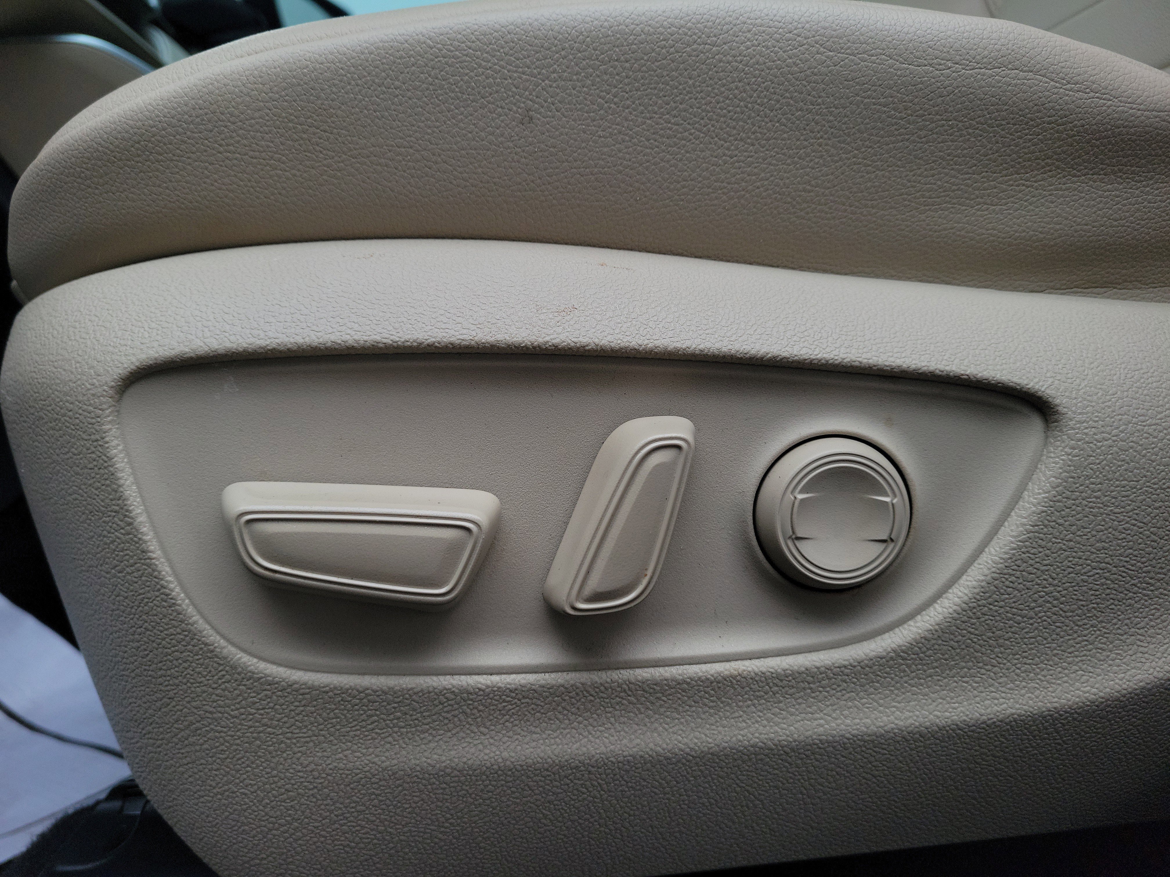 Used 2024 Toyota Highlander XLE image 21