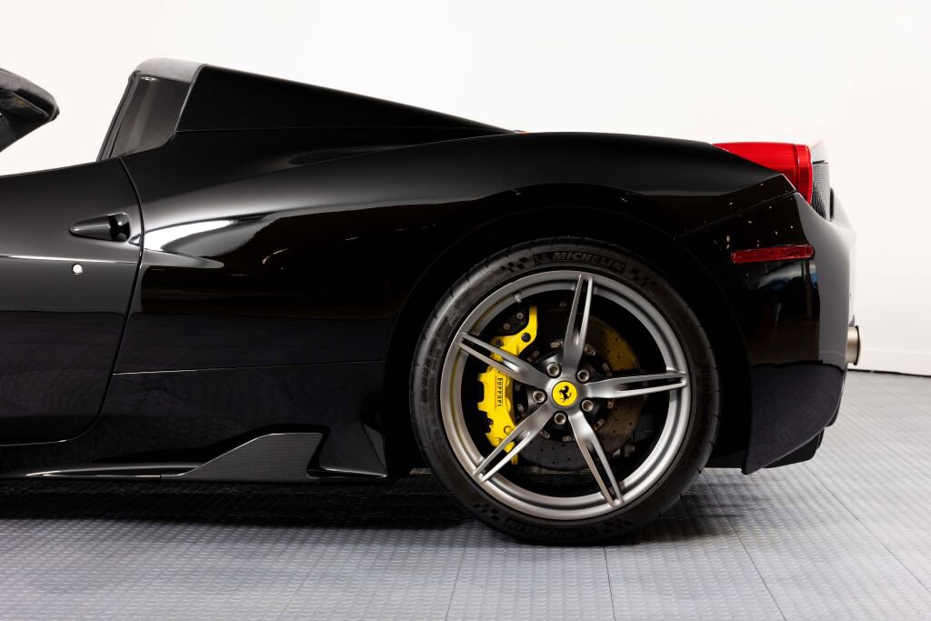 Used 2015 Ferrari 458 Speciale A image 15