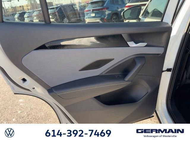 New 2026 Volkswagen Tiguan SE image 18