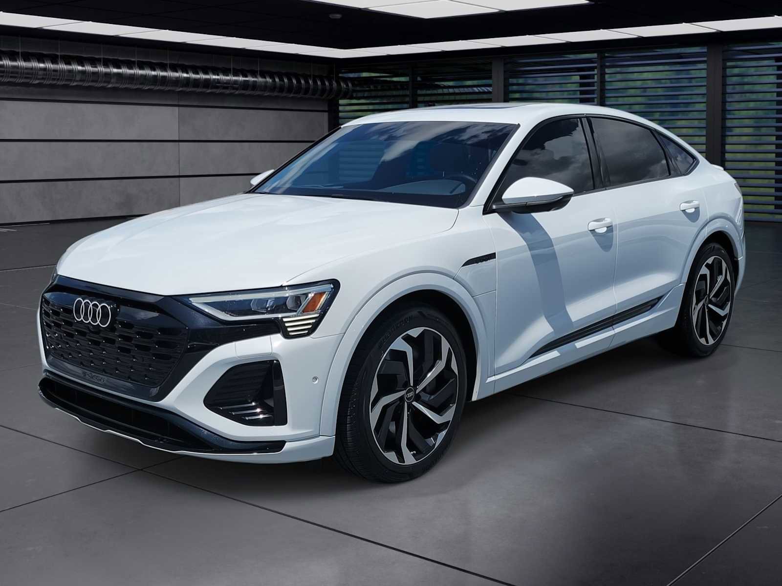Certified 2024 Audi Q8 e-tron Premium Plus w/ Premium Plus Package AWD/4WD image 1