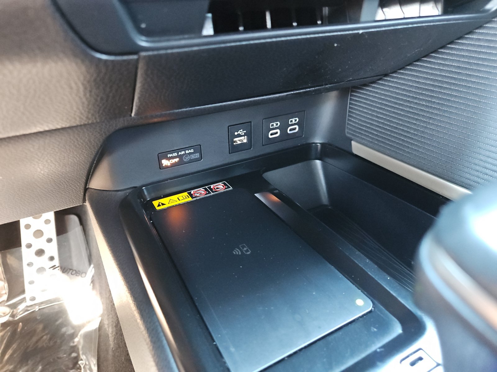 Used 2025 Toyota Camry SE FWD image 20