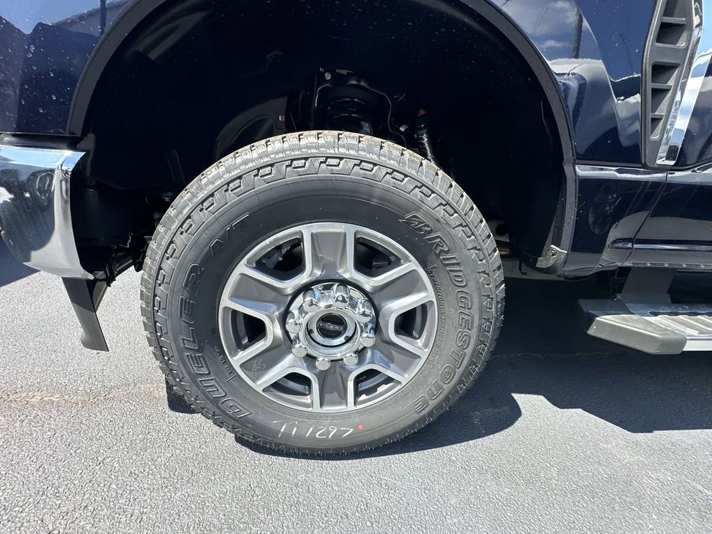 New 2025 Ford F350 Lariat image 2