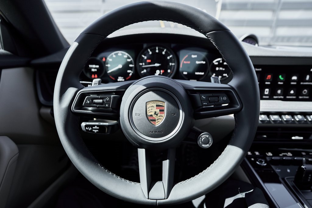 Used 2022 Porsche 911 Carrera 4S image 44