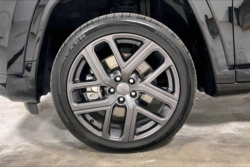 Used 2024 Jeep Compass Limited w/ High Altitude Package AWD/4WD image 10