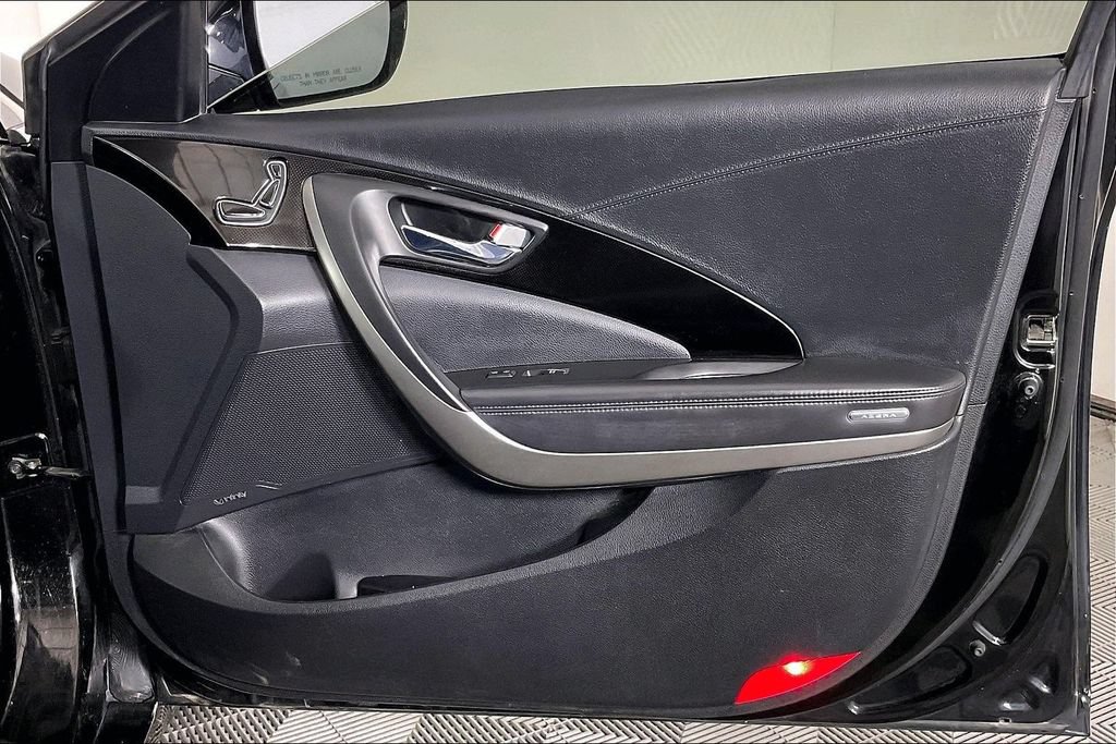 Used 2015 Hyundai Azera Limited FWD image 24
