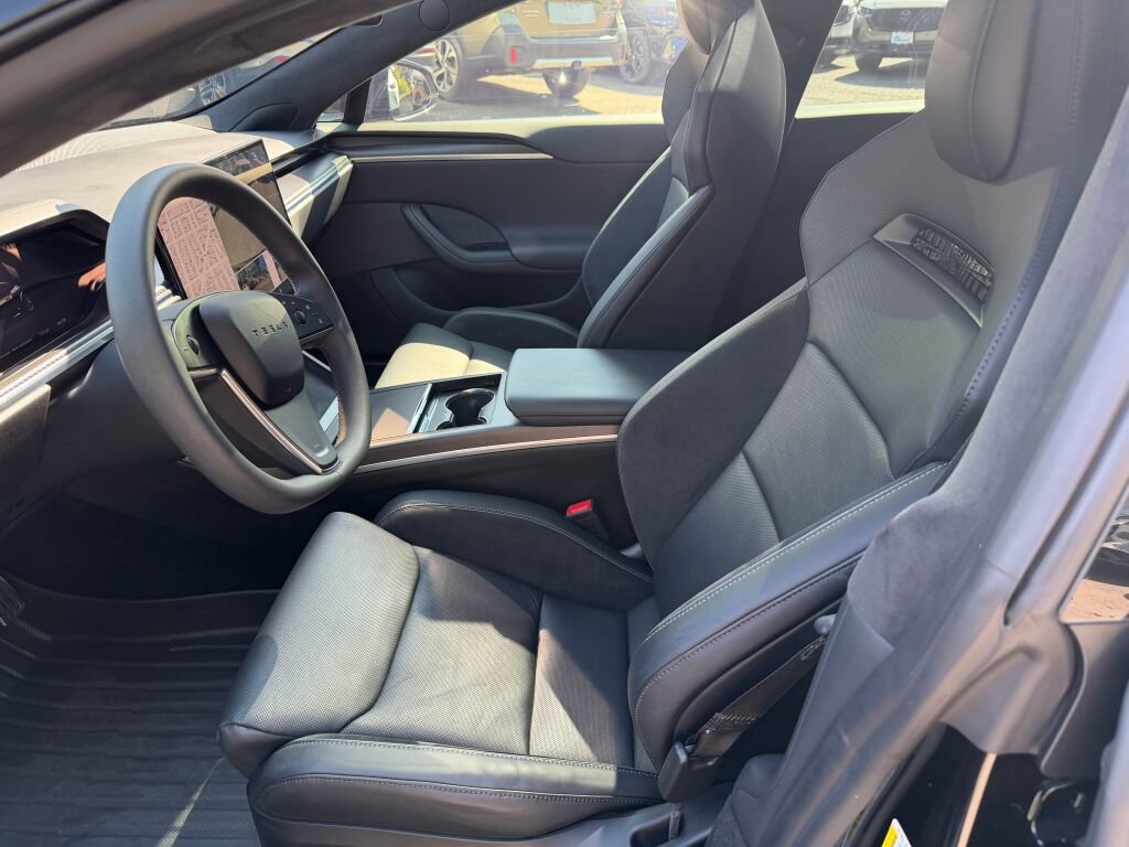 Used 2024 Tesla Model S Plaid AWD/4WD image 4