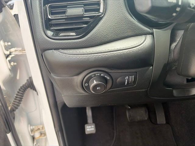 Used 2022 Dodge Durango GT AWD/4WD image 19