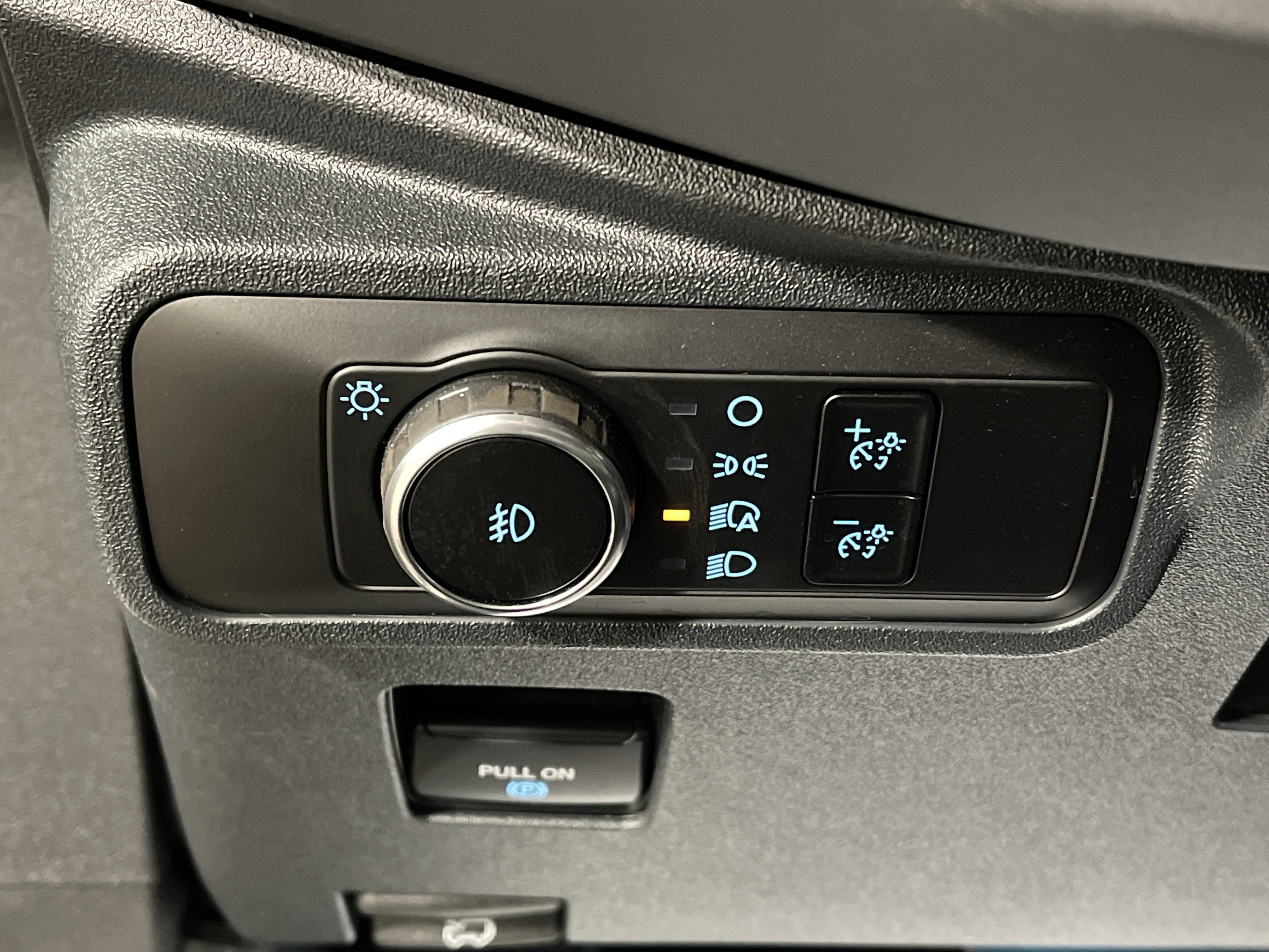 Used 2025 Ford Bronco Outer Banks image 19