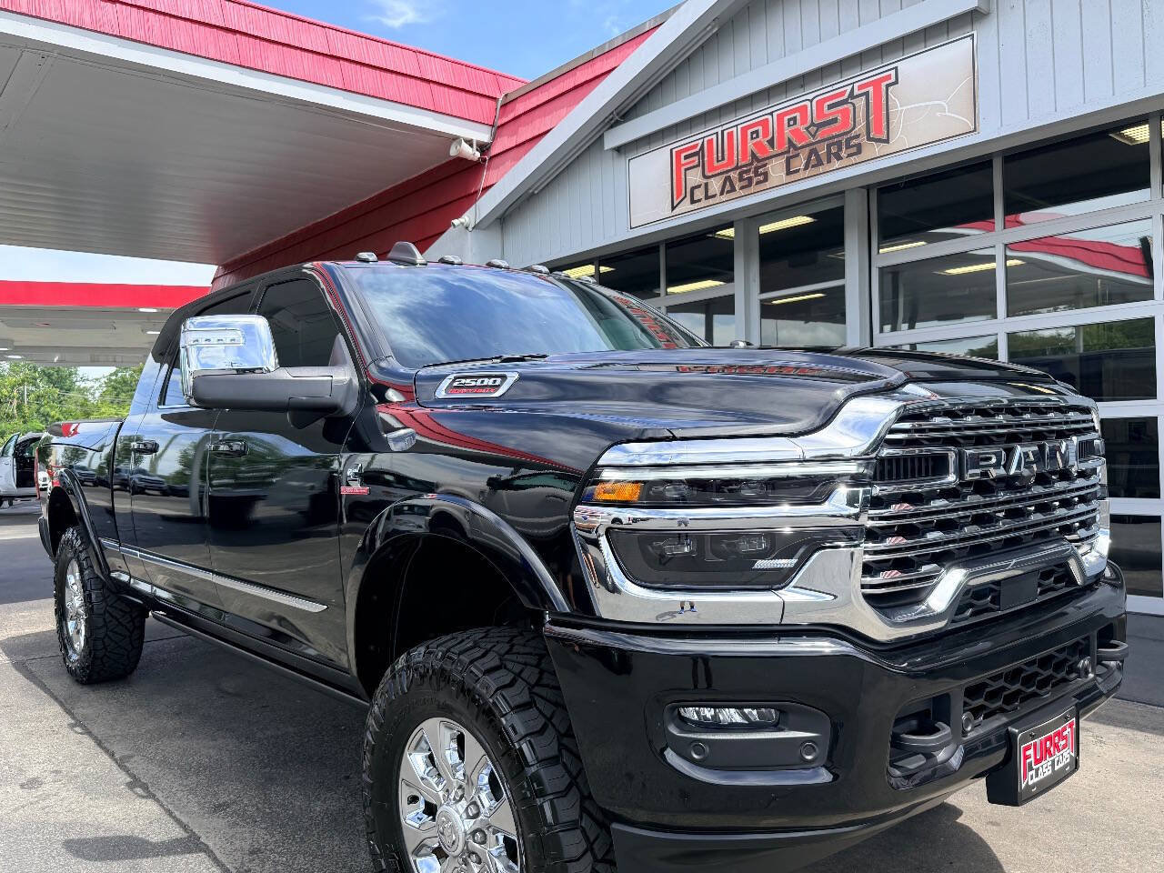 Used 2025 RAM 2500 Limited AWD/4WD image 17