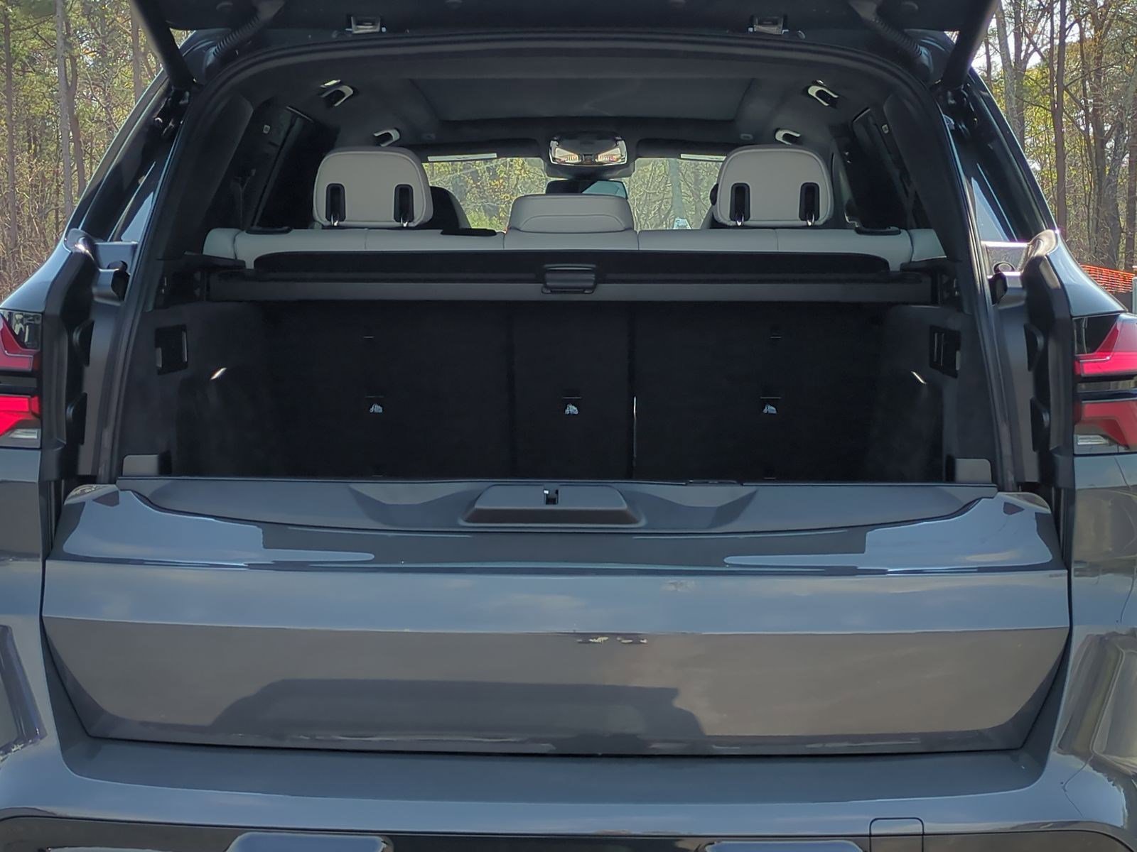 Used 2026 BMW X5 M Competition w/ Executive Package image 33