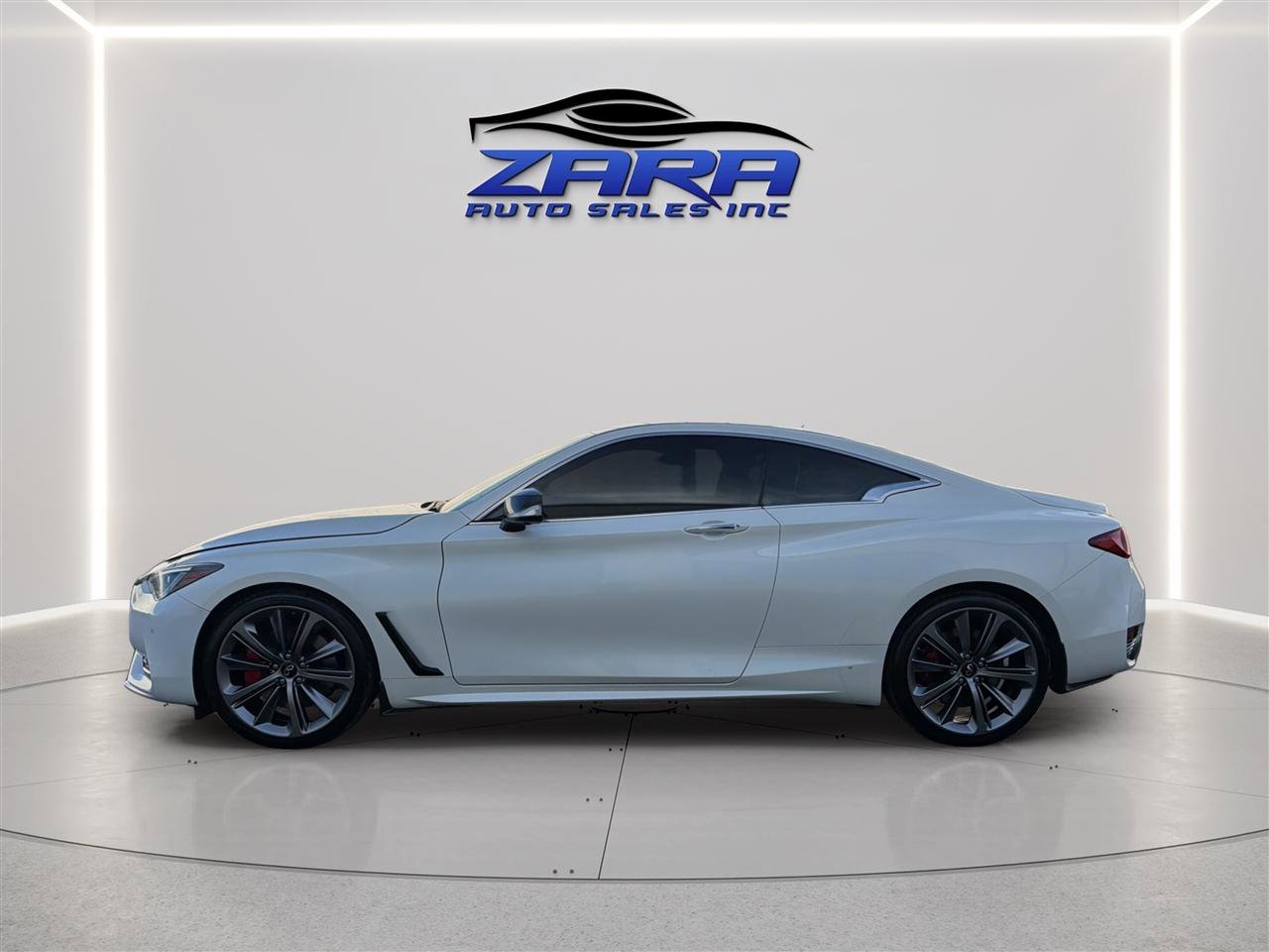 Used 2021 INFINITI Q60 Red Sport 400 w/ Cargo Package AWD/4WD image 4