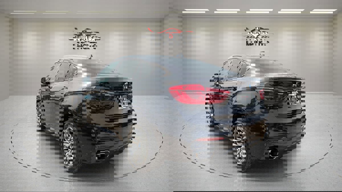 Used 2019 BMW X6 xDrive35i w/ M Sport Package image 3