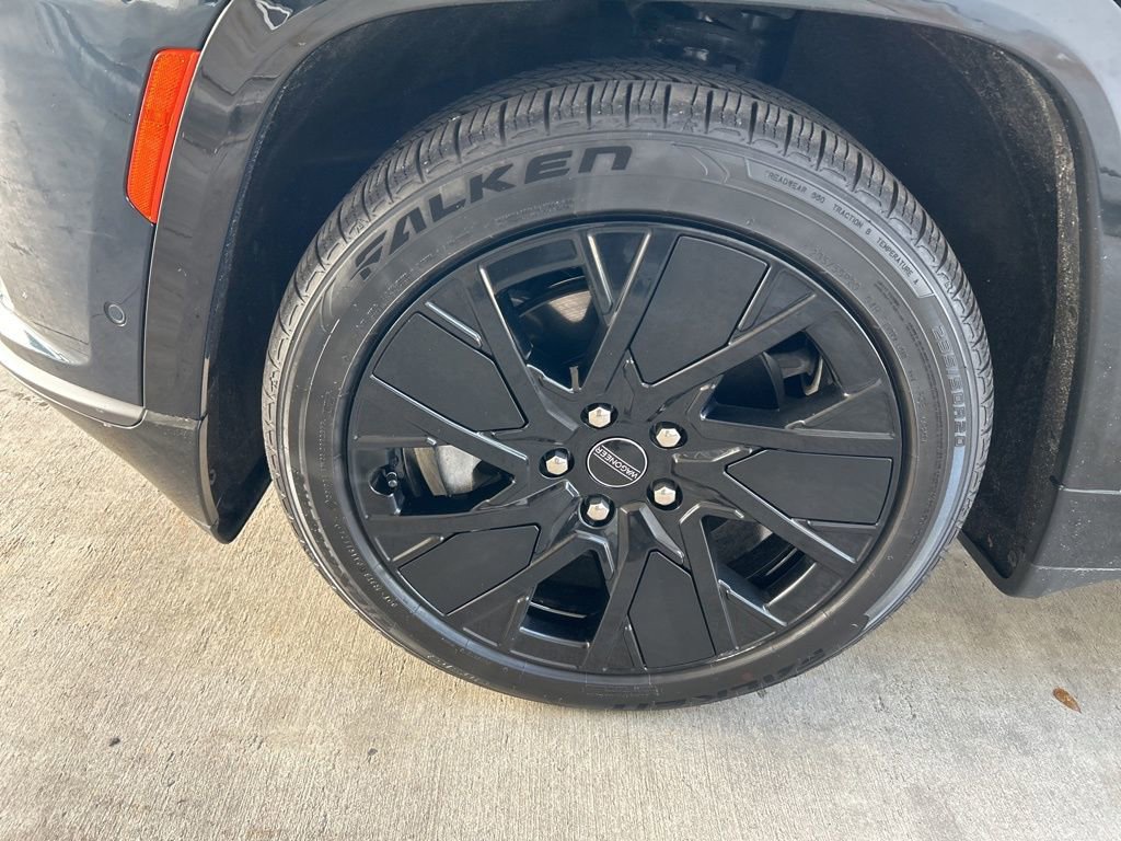 Used 2024 Jeep Wagoneer Launch Edition image 13