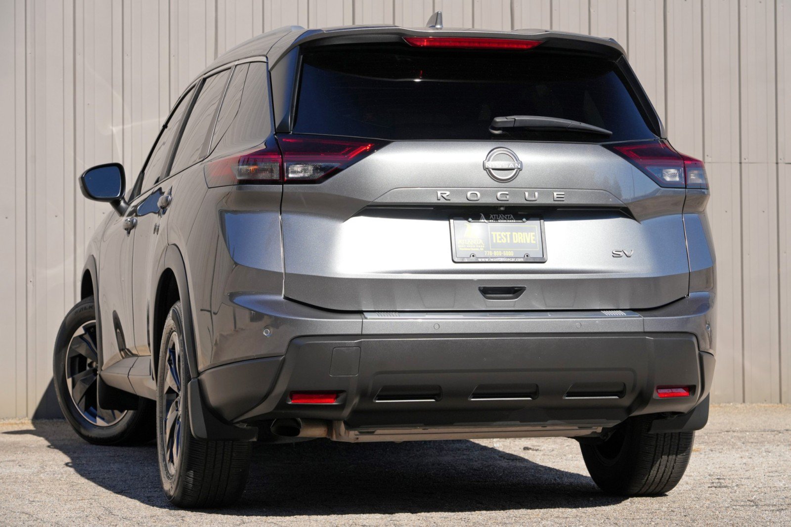 Used 2024 Nissan Rogue SV w/ SV Premium Package FWD image 5