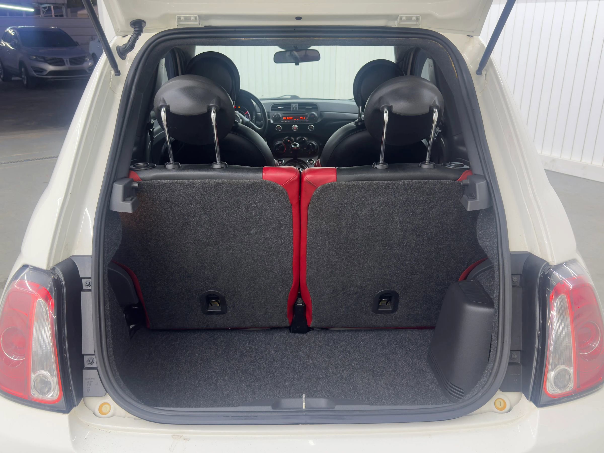 Used 2015 FIAT 500 Sport w/ Sport Appearance Group image 12