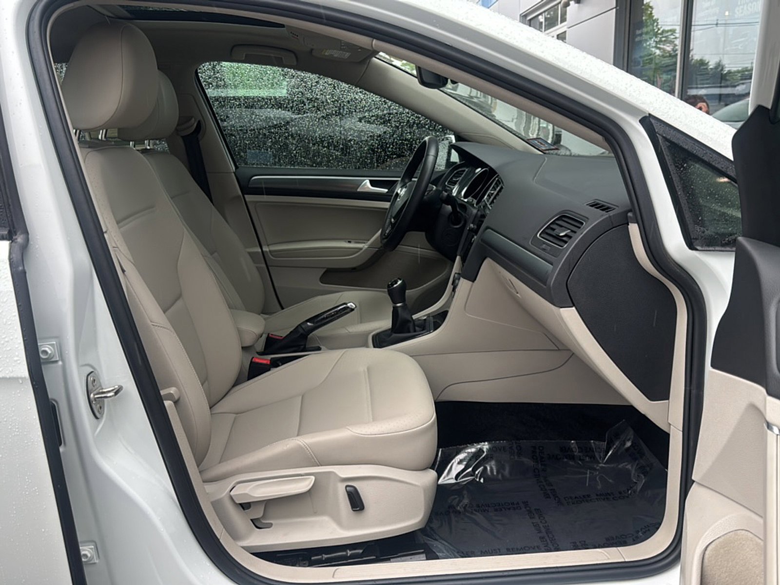 Used 2019 Volkswagen Golf SE w/ Driver Assistance Package FWD image 13