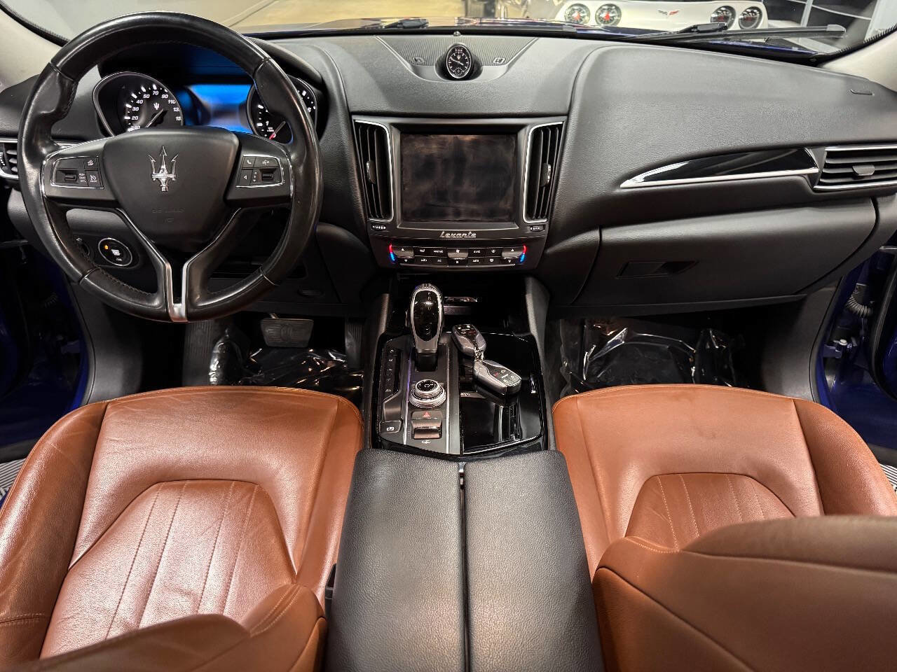 Used 2017 Maserati Levante image 40