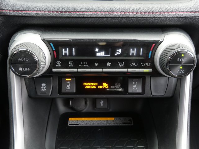 Used 2021 Toyota RAV4 XSE w/ Weather Package AWD/4WD image 23